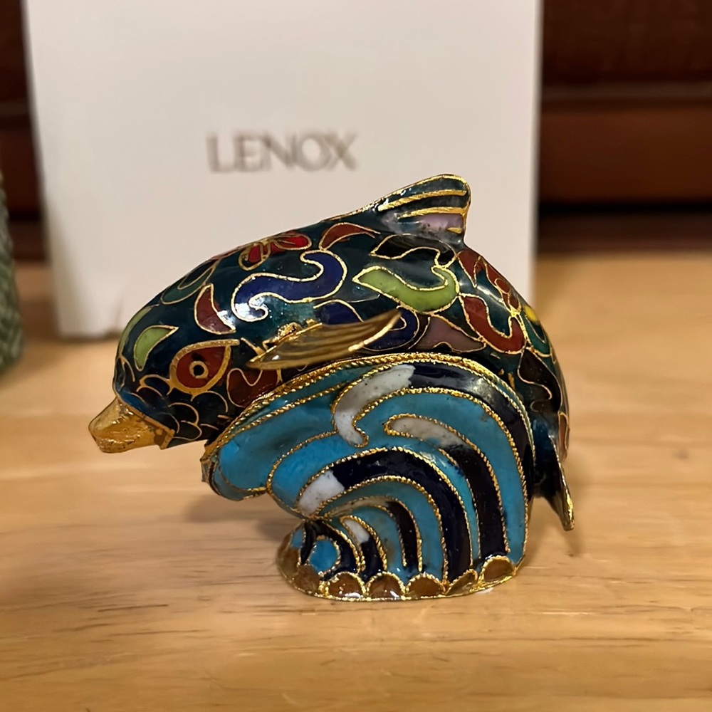 COLLECTIBLE LENOX CHINA DOLPHIN•NEW IN BOX - Picture 3 of 8